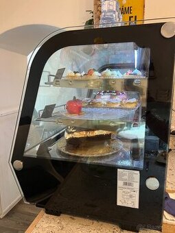 Stolní chladící vitrína 160l