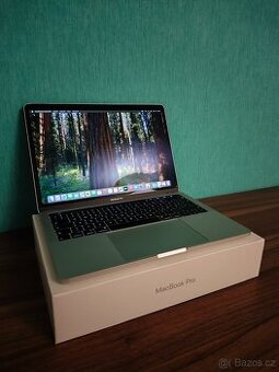 MacBook Pro 2019 | i5 • 8GB • 256GB SSD