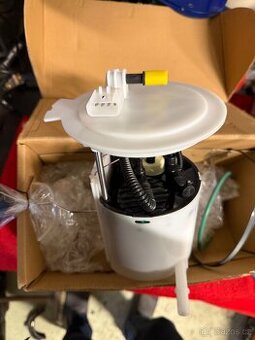 Dodge durango a jeep grand cherokee benzinova pumpa