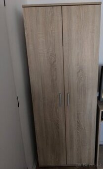 Prodám šatní skříň