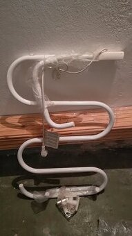 Elektrický sušák na ručníky etw37-2