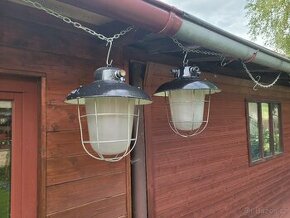 původní tovární industriální smaltovaný lustr, možno 2 ks
