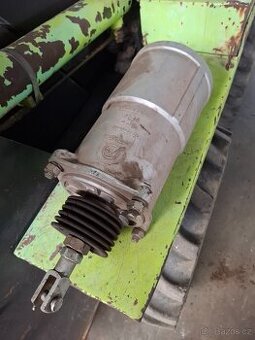 Pružinový brzdový válec