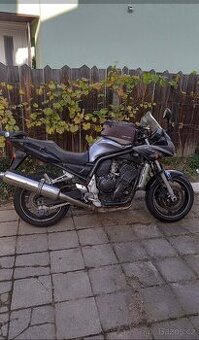 Yamaha FZS 1000