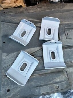 Zvedací body BMW E39, E38, E36