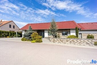 Prodej rodinného domu 4+kk, 179 m2- Mašovice, ev.č. 100060