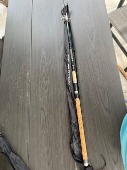 2× prut Daiwa Apollo 3 m / 30–60 g