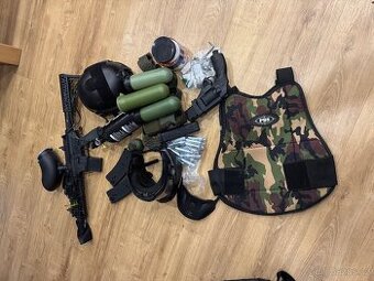 Výbava na paintball včetně zbraní