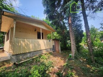 Prodej chaty v Praze 6 - Lysolajích.