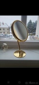 Mosazné kosmetické zrcadlo