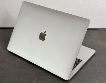 APPLE MacBook Pro 13" 16GB RAM 512 GB SSD + myš + ochrany