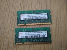 2x paměť 512 MB HYNIX-Korea