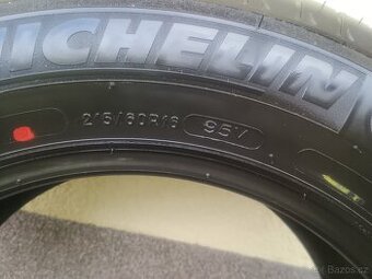 Pneu 215/60r16 - 1