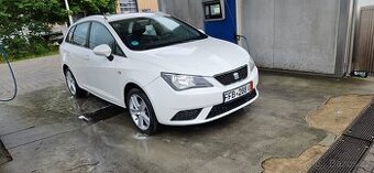 Seat Ibiza kombi 1.4 benzín 63 kW.