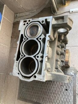 Motor Škoda 1,2 htp AWY na díly - 1
