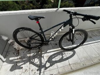 Trek Marlin 7 - ROK 2021 - Vel - M