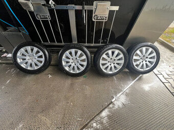 205/55R16 zimní pneu alu VW 7x16 5x112 ET45 Passat B6 B7