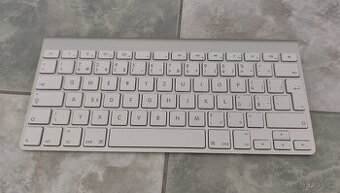 BEZDRÁTOVÁ BLUETOOTH KLÁVESNICE APPLE A1314 CZ
