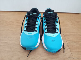 Dětské sportovní boty Under Armour