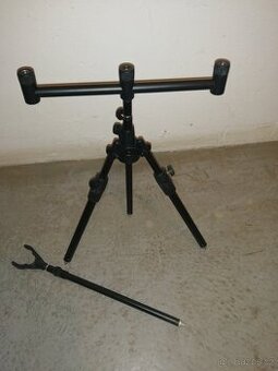 🎣 Tripod + vydlička na feeder – 500 Kč