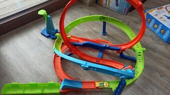 HotWheels autodraha loop cyclone challenge