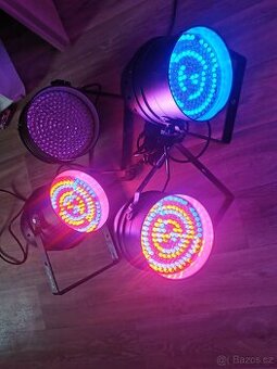 4× Eurolite LED PAR-64 RGB (krátká verze) – TOP STAV