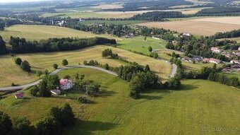 Prodej stavebního pozemku s rodinným domem v Javornici - 1