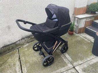 Černo zlatý kočárek trojkombinace Jasmine Camino 04