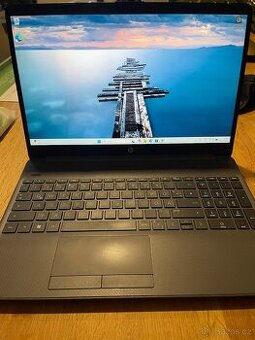 HP 255 G9 - Ryzen 5 5625U, 16GB RAM, 512 SSD