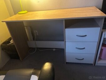 Psací stůl