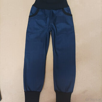 Dětské zimní softshellové kalhoty uvnitř s beránkem