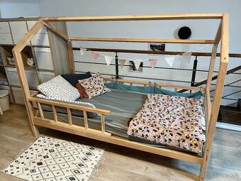 Domečková postel pro děti