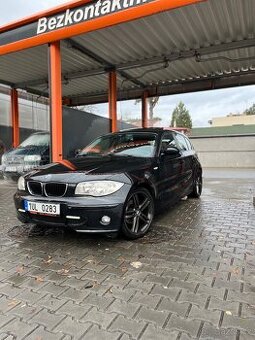 BMW 120I - 1