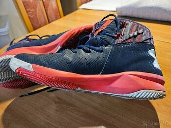 Basket boty UnderArmour vel.43  275mm TOP stav