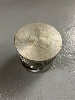 Škoda 110r / 110ls - nový píst