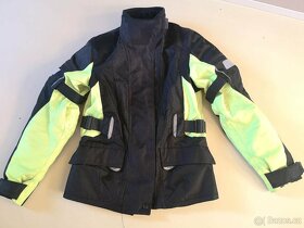 Prodám moto komplet (kombinéza S + boty 38) – ušetřete