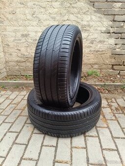 2x 235/45 R18 98W Michelin - 6,7 mm - letní pneu
