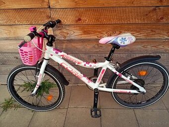 Dětské dívčí kolo Core Nipper 20