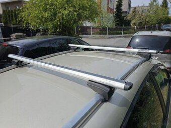 Příčný střešní nosič na Seat Altea XL