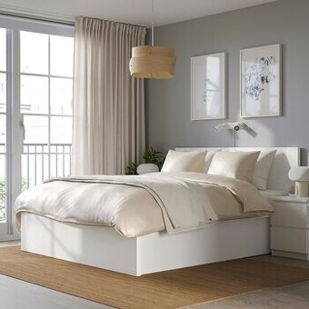 Postel ikea 140x200