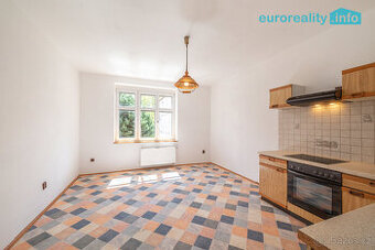 Prodej bytu 2+kk, 48 m², Cheb – ul. Vančurova, společná zahr