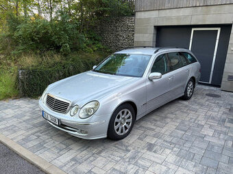 Mercedes-Benz E 320 CDI Avantgarde kombi, 1. majitel v ČR