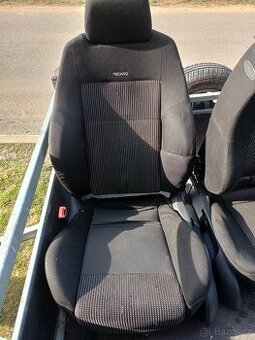 Prodám přední sedačky recaro golf 4