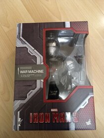 hot toys WAR MACHINE bust - 1