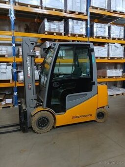 Vysokozdvižný vozík 3t AKU Jungheinrich EFG 430s