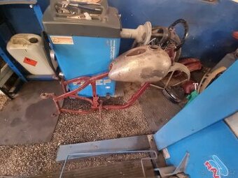 Jawa 250 perak komunista