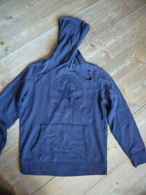 Converse vel. L