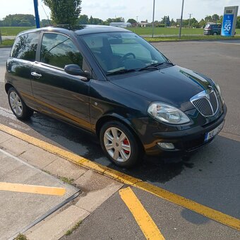 Prodám Lancia Ypsilon 1.4 70kw ,klima,116000km