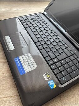 Funkční herní notebook ASUS - 1
