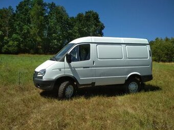 GAZ Sobol 4x4 Furgon: Spolehlivý Partner pro Vaše Podnikání